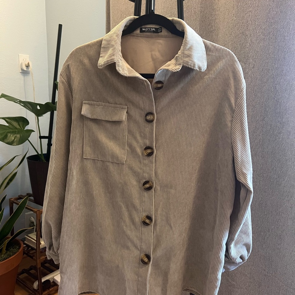 Oversized Corduroy Button Down Shirt | Nasty Gal | Size 4